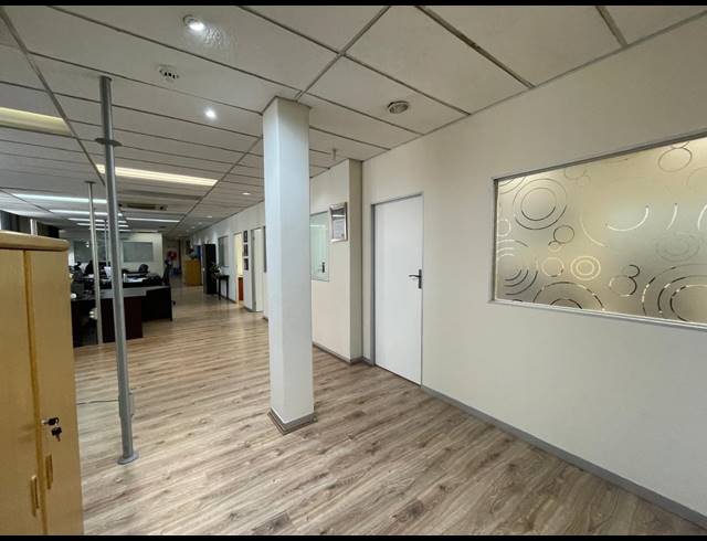 1,200M² OFFICE TO LET IN RIVONIA